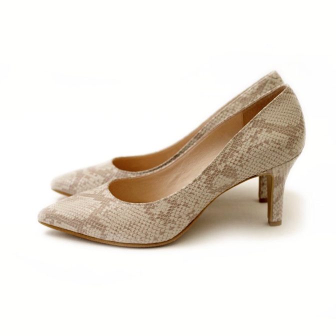 大きいサイズのパンプス モデルサイズの靴 26.5cm 26cm