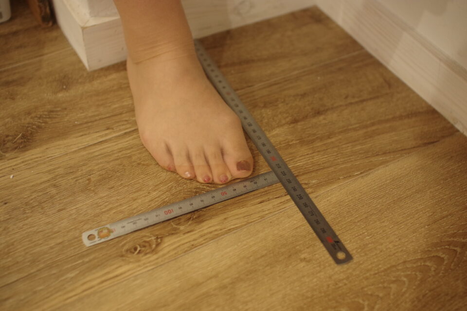 足長の測り方①