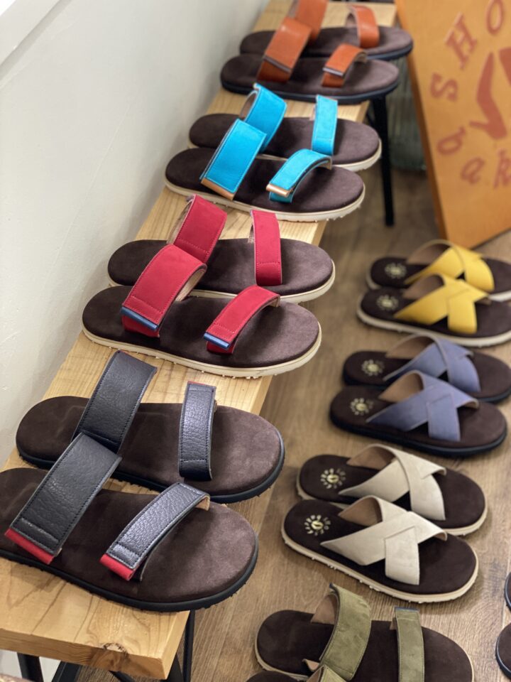 レザーサンダル　